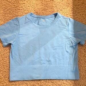 Women’s aerie cropped Blue Short Sleeve Athletic Shirt